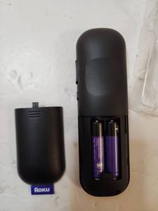 lot 69764 image: Roku Voice Remote Control with Streaming Buttons - Retail $15