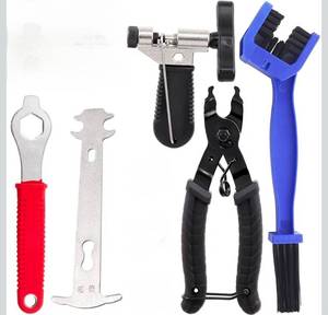 lot 69804 image: 5-Piece Bicycle Chain Maintenance Tool KitBike Link Plier, Chain Breaker Splitter Tool, Bike Chain Cleaning Brush and Bike Chain Checker Bike Crank Extractor Kit for Bicycle Chain - Retail $25