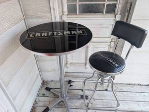 lot 501 image: Craftsman Bar Table and Stool Set - 40 in tall