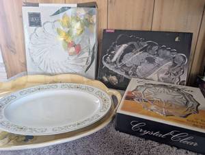 lot 1499 image: Glassware Serving Lot
