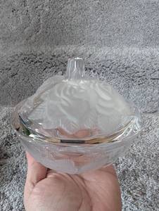 lot 1505 image: Glass Rose Pattern Candy Dish with Lid