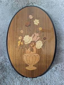 lot 2504 image: Large Oval Wooden Wall Art with Floral Inlay - 20 in&nbsp