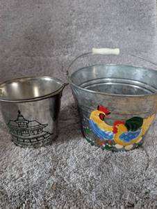 lot 2513 image: Kirkwood Junction Metal Ice Bucket  Rooster Bucket