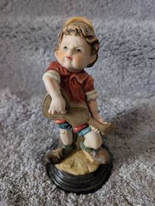 lot 2518 image: Boy with Guitar Decorative Figurine