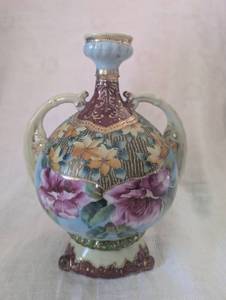 lot 2538 image: Hand Painted Floral Moriage Vase - 8.5 in&nbsp