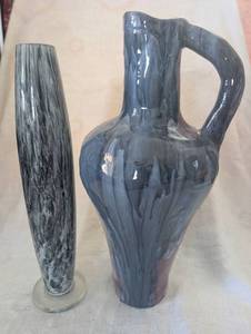 lot 2539 image: Handcrafted Blue Art Glass Pitcher 14 in  Slim Swirl Vase