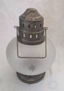 lot 2542 image: Metal & Frosted Glass Globe Lantern
