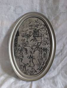 lot 2556 image: Dutch Scene Decorative Oval Wall Plate