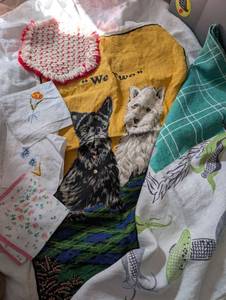 lot 3058 image: Mixed Linens Collection - Scottish Terrier Tea Towel&nbsp