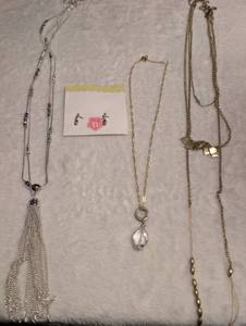 lot 3607 image: Mixed Metal Necklace Collection  Earrings&nbsp