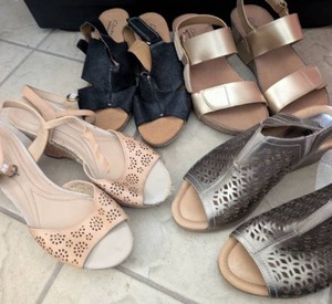 lot 3712 image: Womens Comfort Sandals Collection (Sizes 8.59)