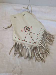 lot 3801 image: Native American Style Beaded Leather Bag