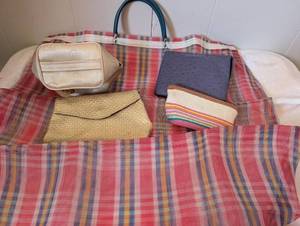lot 3806 image: Large Beach Tote  Wallet Collection&nbsp