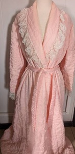 lot 3903 image: Barbizon Pink Quilted Robe with Lace Trim