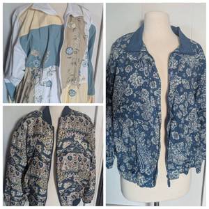 lot 3916 image: Set of Floral Windbreaker Jackets - 3 ct