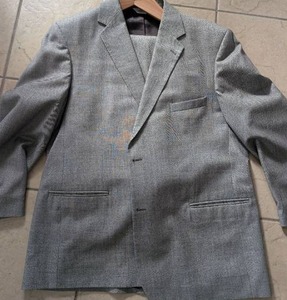 lot 3928 image: Mens Suit - Joseph &amp Feiss Gray Two-Button Blazer