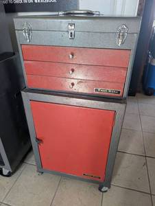lot 4001 image: Test Rite Metal Tool Cabinet with Drawers