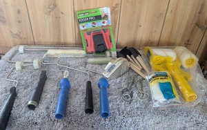 lot 4009 image: Paint Roller Set with Edger Pro Kit