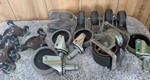 lot 4011 image: Industrial Heavy Duty Caster Wheel Set