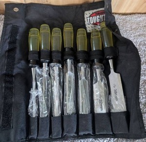 lot 4016 image: Toughtest Professional Wood Chisel Set with Roll