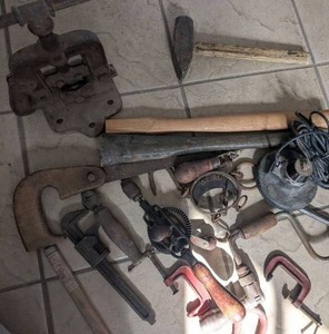 lot 4040 image: Collection of Old Hand Tools and Workshop Equipment  Magnet&nbsp