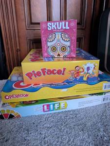 lot 5006 image: Family Board Game Bundle - Operation, Life, Pie Face & Skull