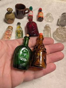 lot 5053 image: Miniature Glass Bottle Collection