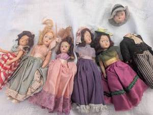 lot 5057 image: Nancy Ann Storybook Dolls  Vintage Collection - 5 Piece Set