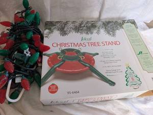 lot 5503 image: Ideal Christmas Tree Stand and Light Set