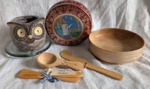 lot 6007 image: Swedish Wooden Kitchen Items  Various Home Decor