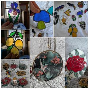 lot 2506 image: Decorative Stained Glass Sun Catcher Collection - 19 ct&nbsp
