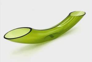 lot 1524 image: Curved Green Glass FlowerDisplay Vase