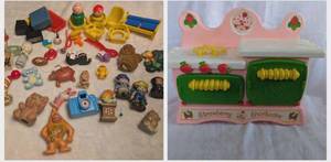 lot 5031 image: Retro Toy Lot  Strawberry Shortcake Plastic Kitchen Toy