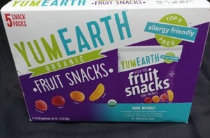 lot 3374 image: YUM EARTH FRUIT SNK FAVRTS 5 PACK
