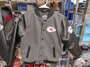 lot 29929 image: NFL Ultra Game KC Chiefs Youth Jacket - 14-16 - Retail $155.00