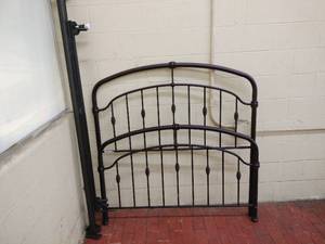 lot 1000 image: Full Size Metal Bed Frame