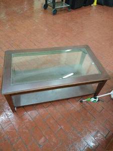 lot 1035 image: Modern Glass Top Coffee Table - Retail $85