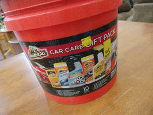 lot 1047 image: Armor All Car Care Gift Pack