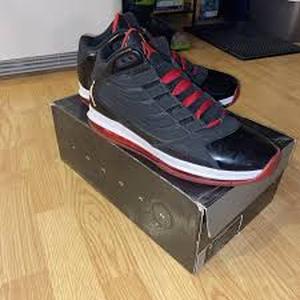 lot 29879 image: Mens Nike Air Jordan Big Ups Bred Size 13 - Retail $180