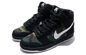 lot 29884 image: Nike SB Dunk High Pro camouflage sneakers - 13 - Retail $192.00