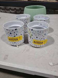 lot 9258 image: Ceramic Planter Set 5 pack