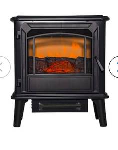 lot 9280 image: Style Selections 20.87-in W 5200 -BTU Black Metal Flat wall Fan-forced Electric Stove with Thermostat powers on