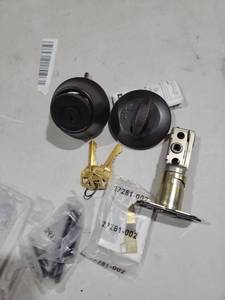 lot 9307 image: Schlage Door Lock Set with Keys