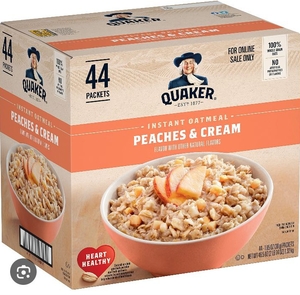 lot 4346 image: Quaker Instant Oatmeal Peaches & Cream 44 Packets