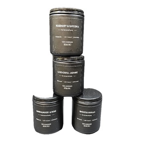 lot 2706 image: 4 Pack Scetited Cometes Gifts Set for Woinen Mea. Soy Cantiles for Home Steriel LweaderRosemary & GardeniaSandalwood RoseVanilla
