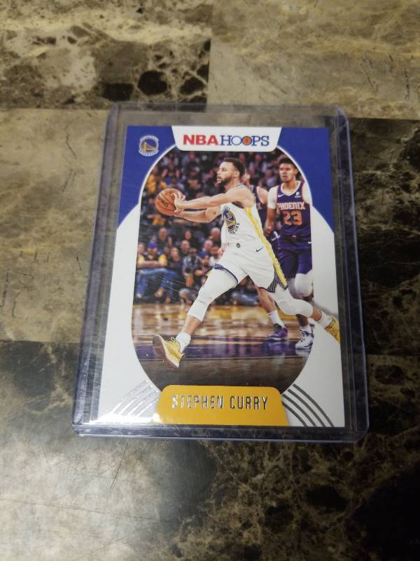 lot 908 image: 2020 Panini Hoops Basketball Stephen Curry Golden State Warriors Card
