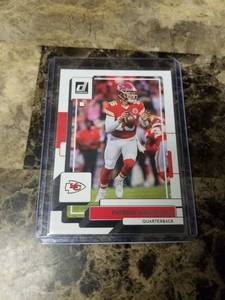lot 1018 image: 2022 Panini Donruss Football Patrick Mahomes Kansas City Chiefs Card
