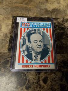 lot 1027 image: 1972 Topps Candidates for President Hubert Humphrey Trading Card