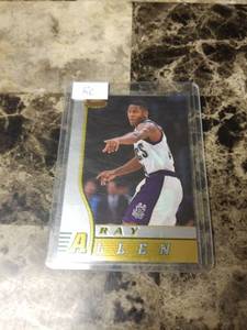 lot 1044 image: 1997 Topps Bowmans Best Ray Allen Milwaukee Bucks Rookie Basketball Card