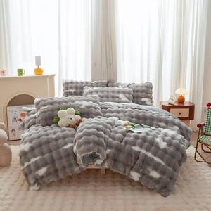lot 7660 image: Roscloud Rabbit Plush Bread Grid Gray White Faux Fur Duvet Cover Comforter Cover Full - 3PC Bed Set Ultra Soft Shaggy Flannel Velvet Fluffy Fuzzy Bedding Duvet Cover x 1 Pillowcases x 2